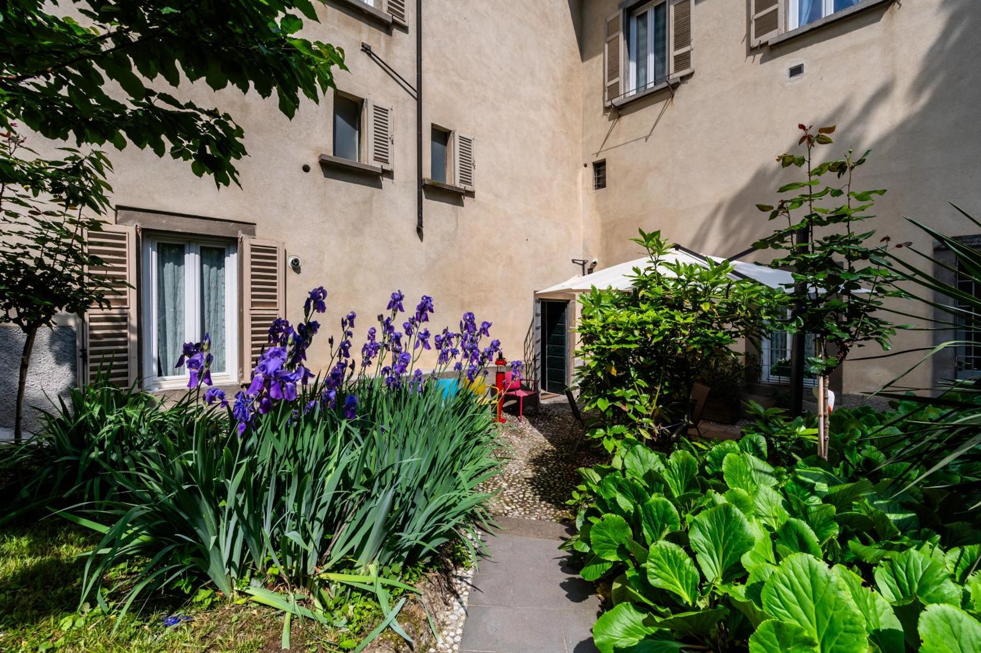 Palazzo Rivola Hotel Bergamo Bagian luar foto